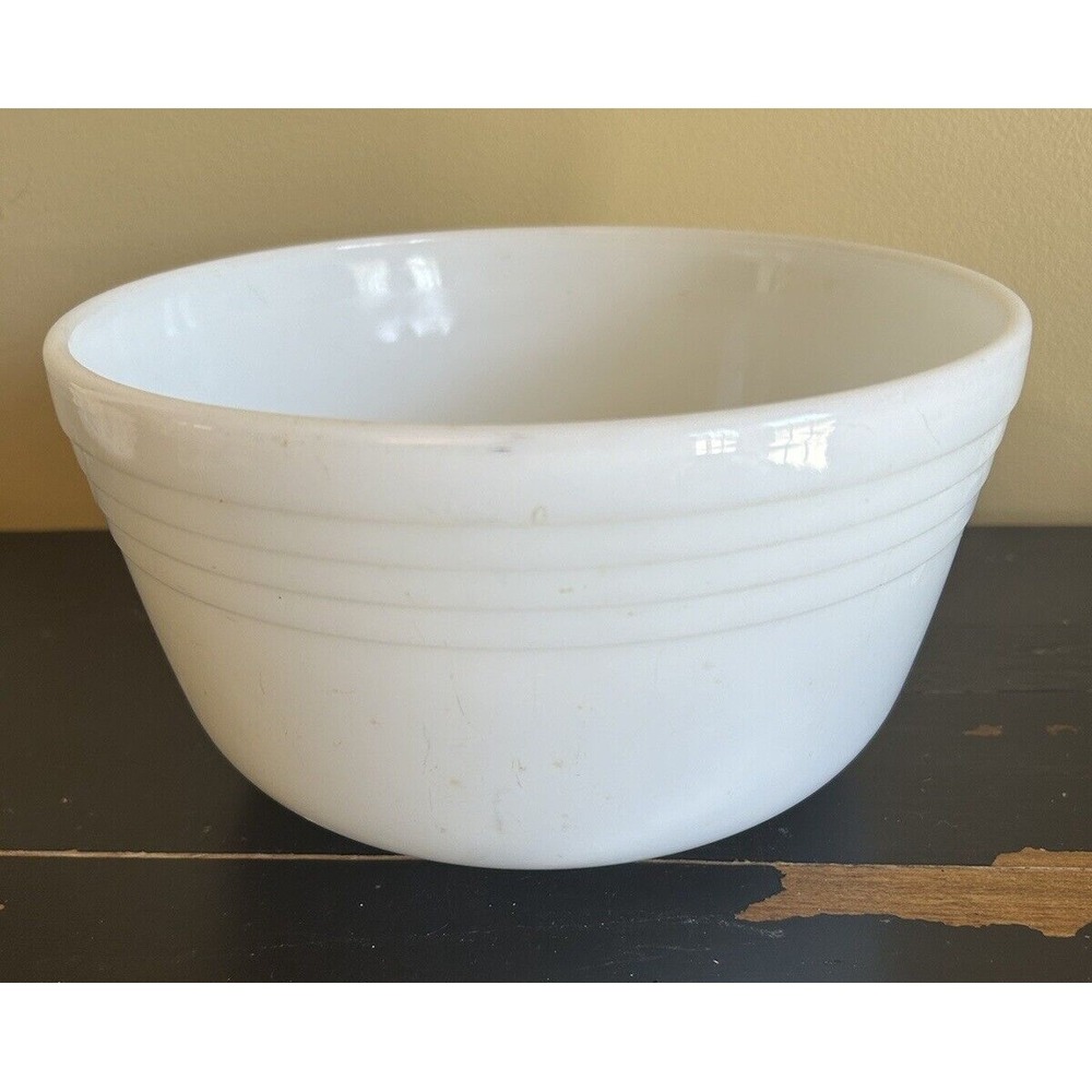 White‎ Milk Glass Pyrex Mixing Bowl CAPITAL PYREX USA